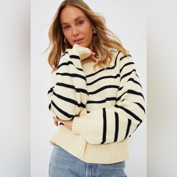 WeWoreWhat Sweaters - WeWoreWhat Black and Antique White One Shoulder Sweater Sz M